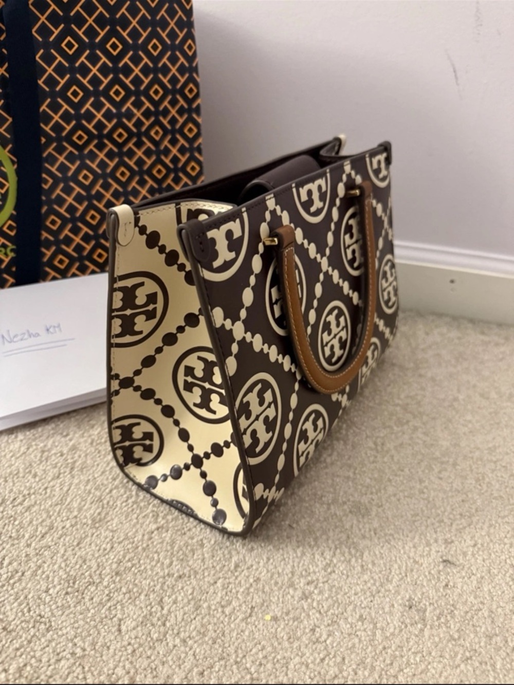 NWT Tory Burch T-Monogram Contrast Embossed Square Tote Marron/New Cream Rare - Picture 7 of 9
